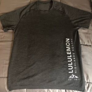 Lululemon Men’s Metal Vent Tee (custom)